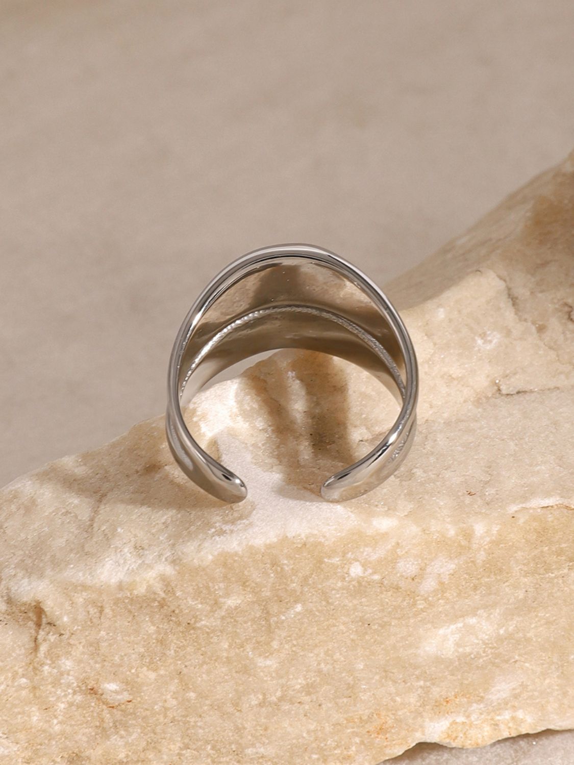 Double-Layered Ring