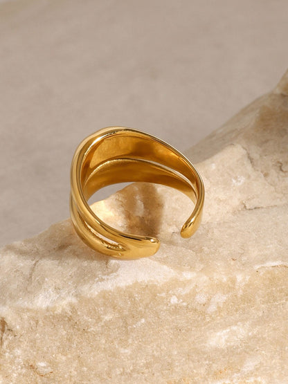 Double-Layered Ring