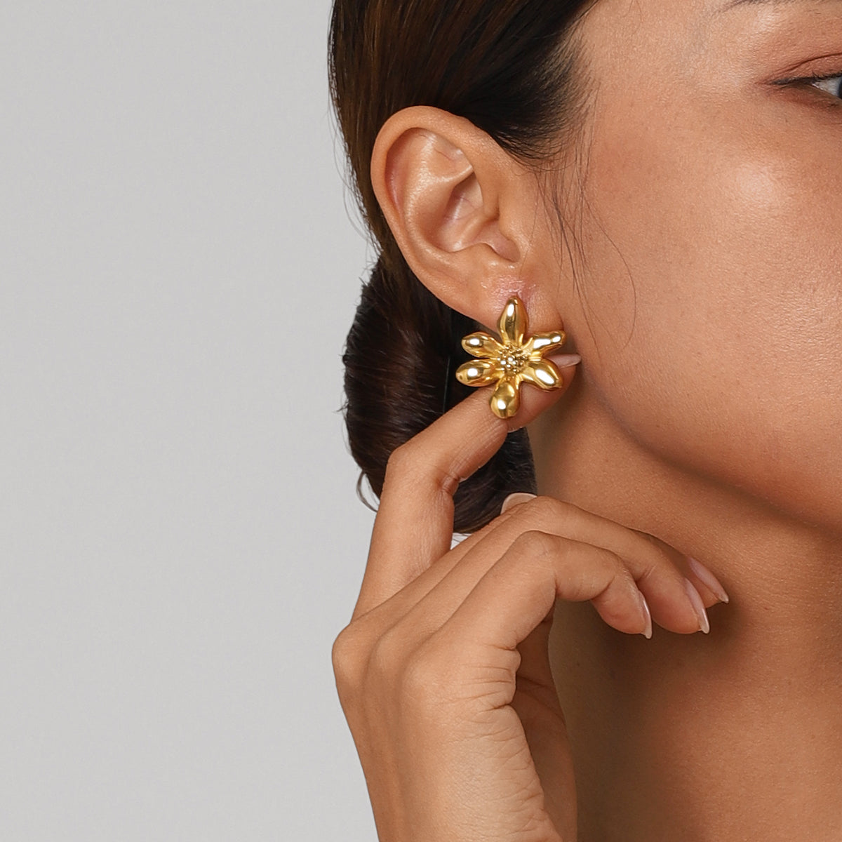 Gold Flower Earrings