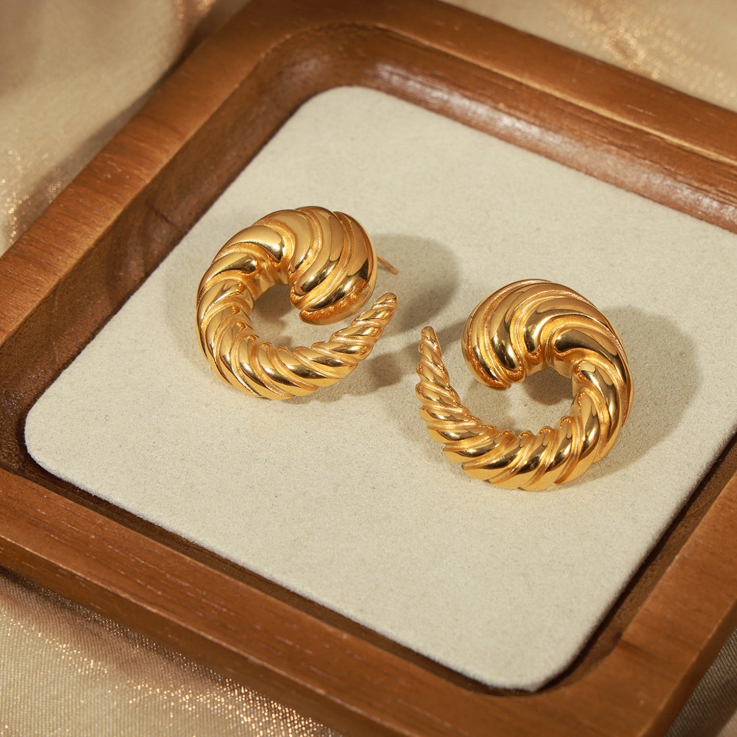 Spiral Shape Stud Earrings