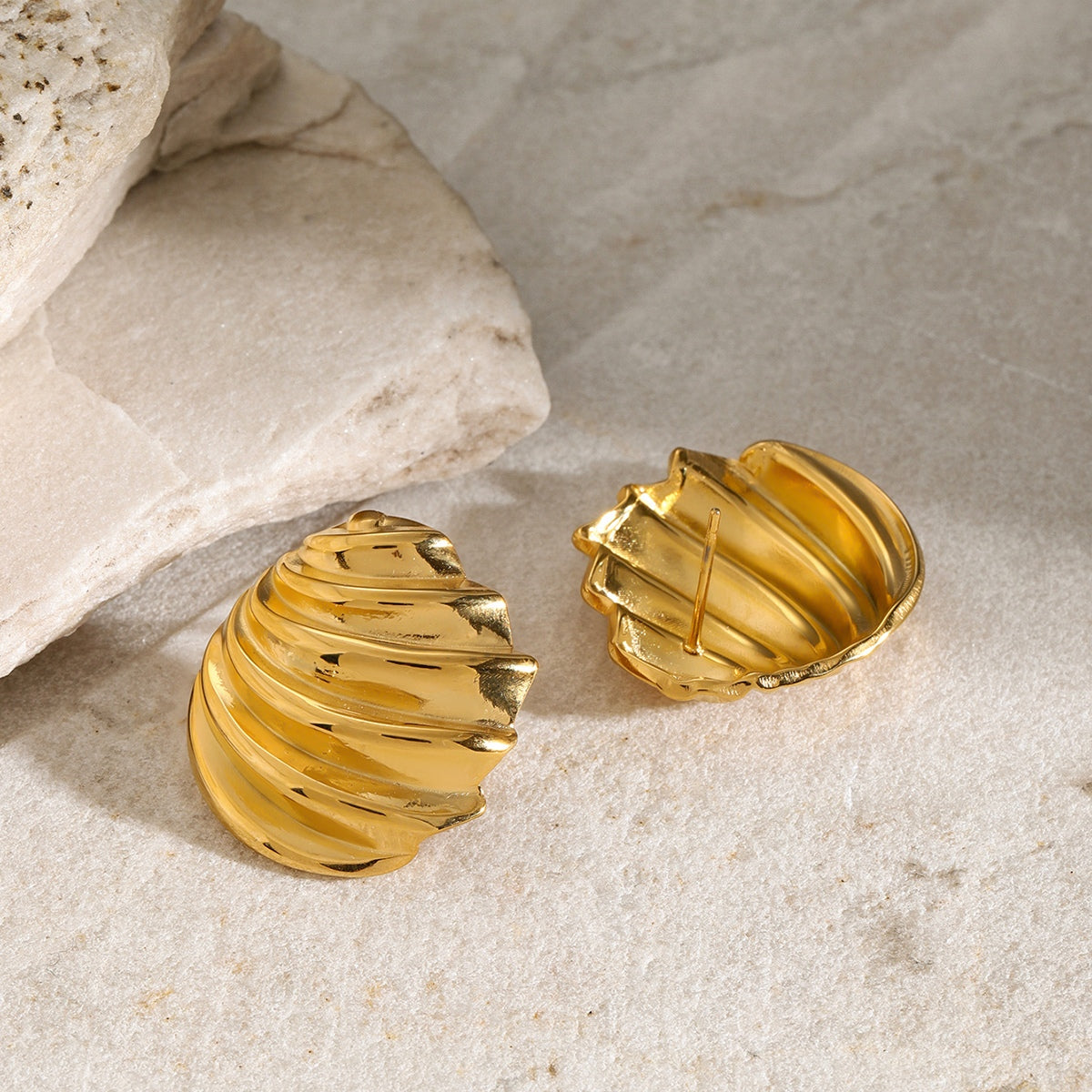 Shell Shape Stud Earrings