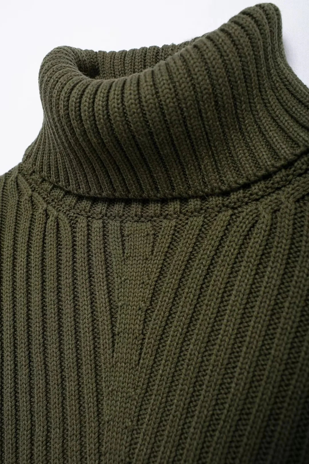 Green Knitted Turtleneck