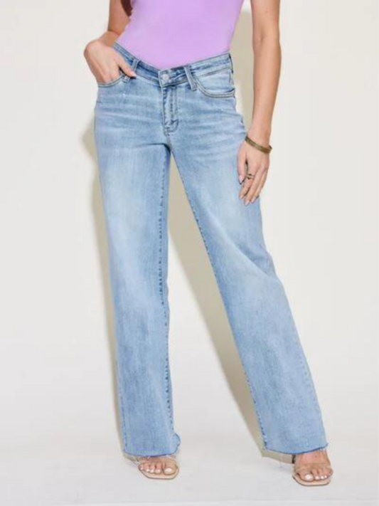 V Front Waistband Straight Jeans