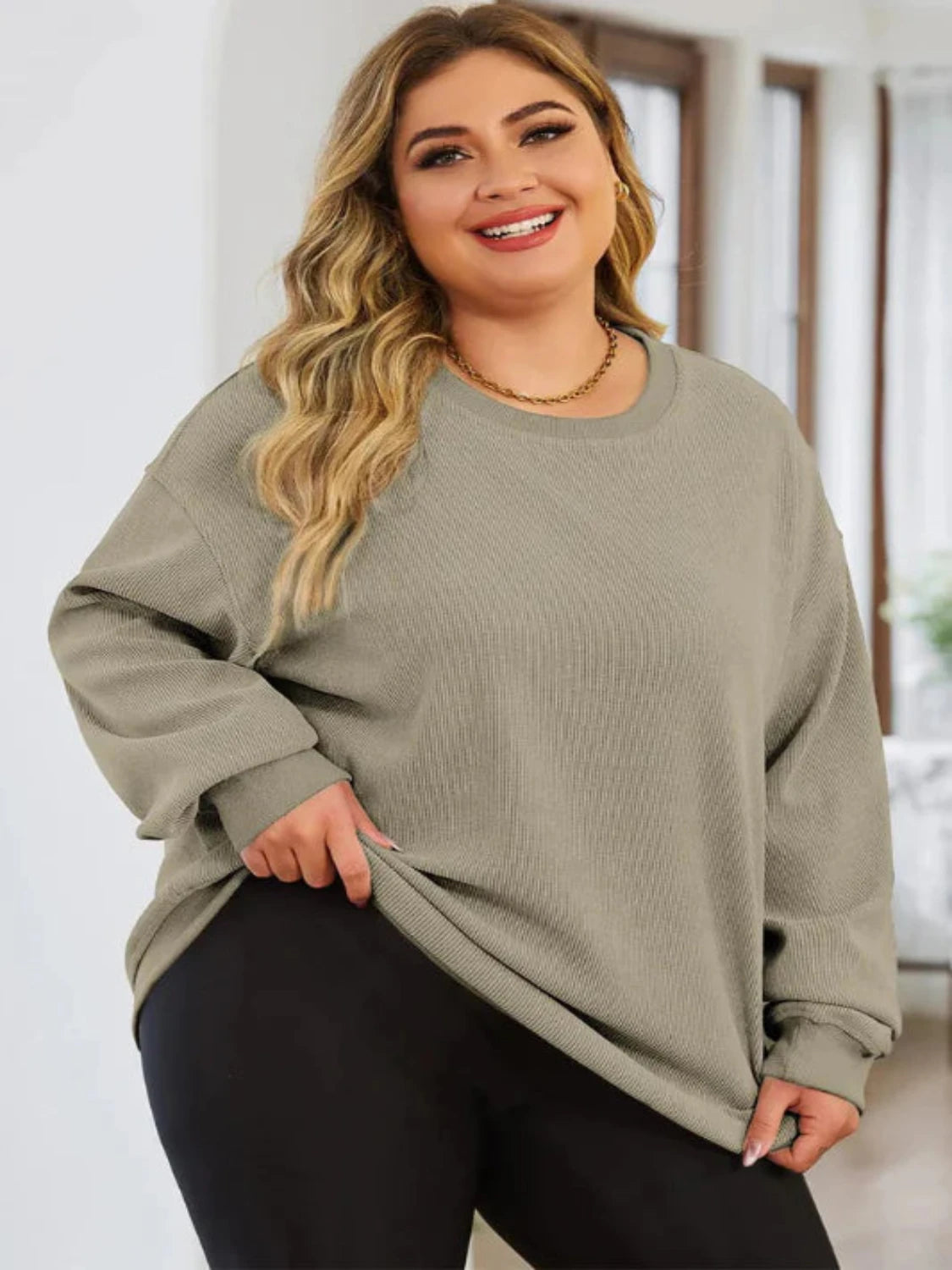 Round Neck Sweatshirt