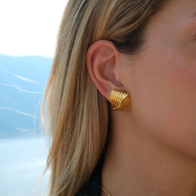 Gold Texture Stud Earrings